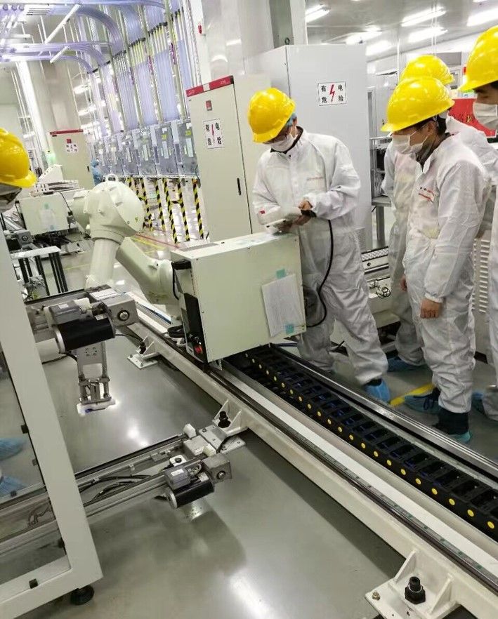 機(jī)器人光伏應(yīng)用案例 機(jī)器人光伏應(yīng)用案例